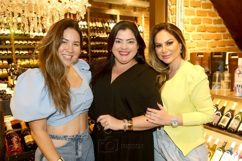 Carol Yamazaki, Viviane Almada e Jamile Lima