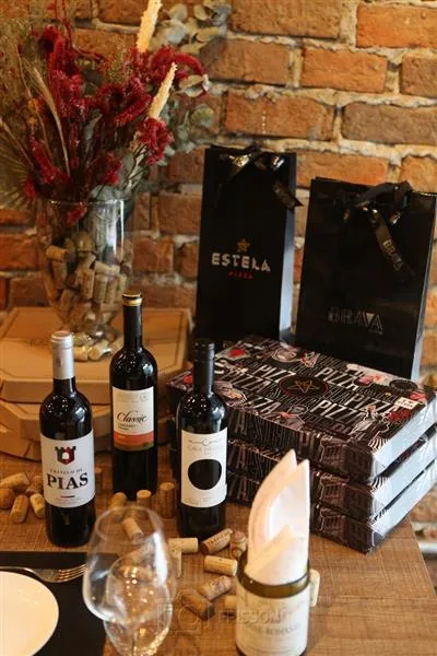 Estela Pizza + Brava Wine