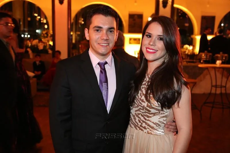 André Mourão e Lara Miranda