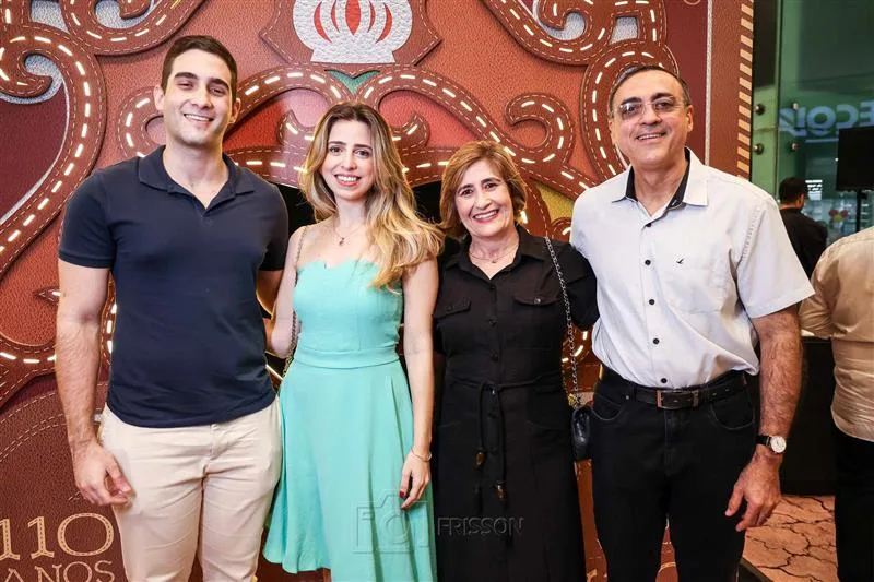 Eduardo Oliveira, Mariana Martins, Terezinha e Kleuber Batista