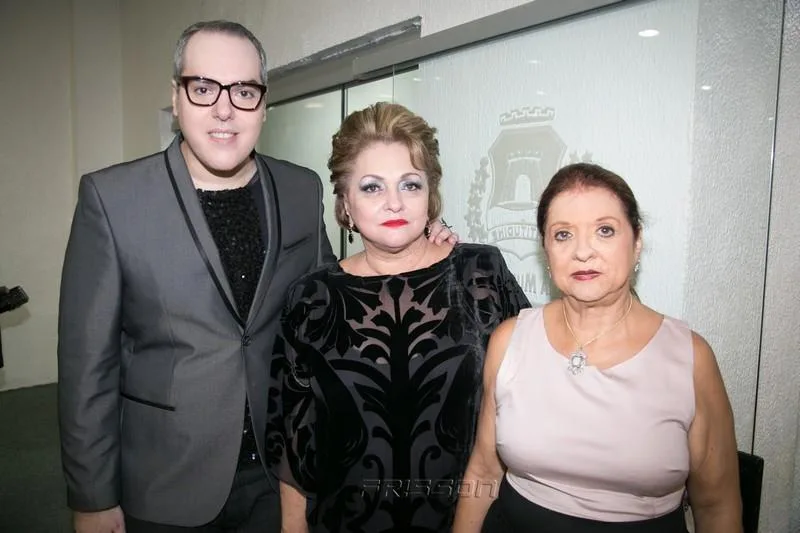 Alysson e Alessandra Aragão e Alzira Ponte