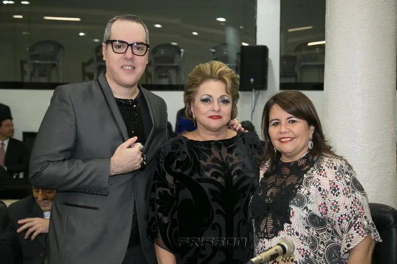 Alysson e Alessandra Aragão e Ivana Castro