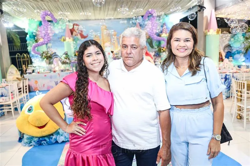 Ana Júlia Pinto, Neto Barros e Dena Pinto