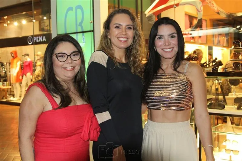 Ana Paula Pedrosa, Nívea Araújo e Larissa Siqueira