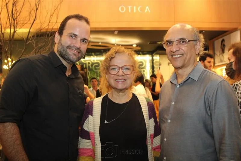 Carlos Ernesto Holanda, Claudia Buhama e Mauro Romero