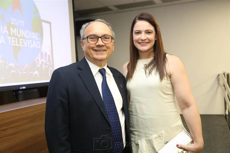 Afro Lourenço e Raquel Micucci