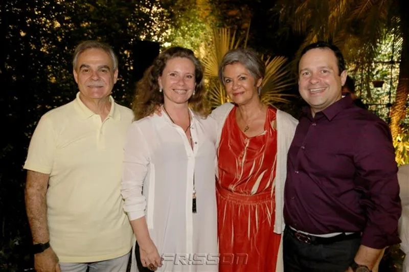 Max, Bia, Maria Carmen Perlingeiro e Igor Barroso