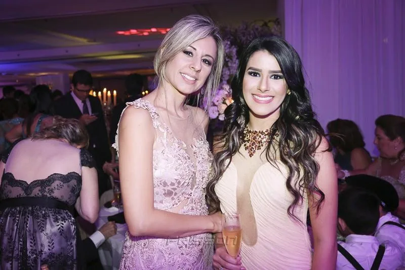 Ana Maria Ferraz e Larissa Reis