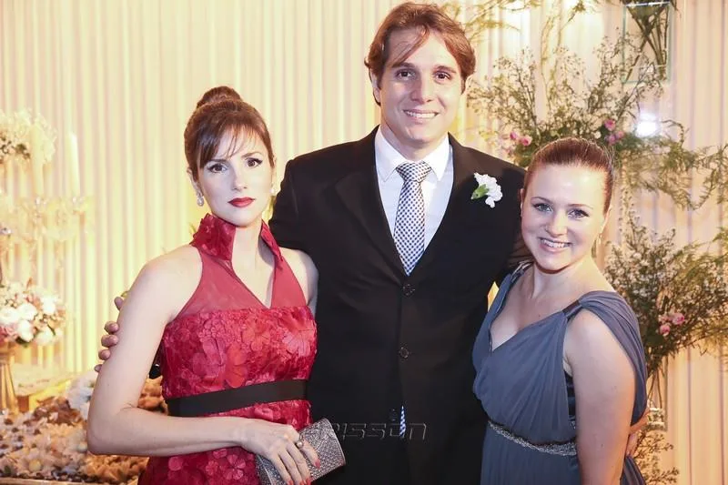 Carla e Benjamin Oliveira e Nathália Jereissati