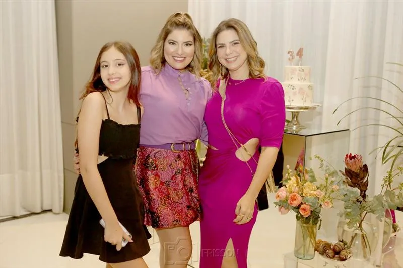 Aninha, Tanara e Ana Joca