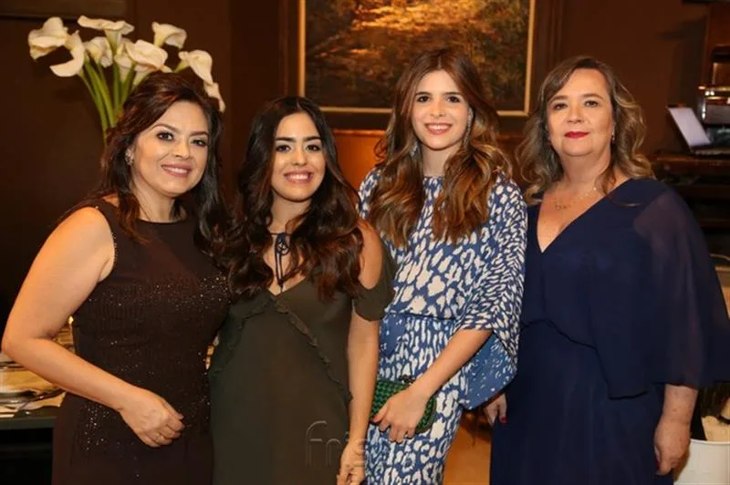 Ana Maria, Flávia Petri, Marcela e Aline Feitosa