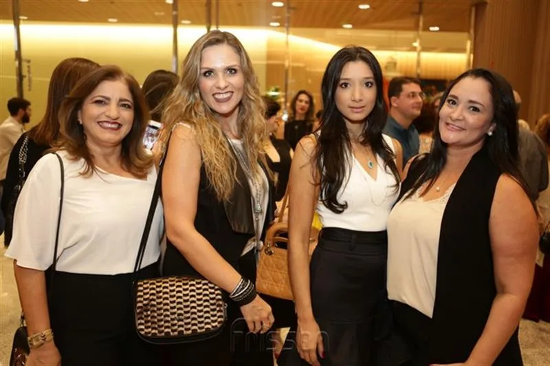 Adriana Guerra, Rochelle Maia, Vanessa Tatila e Andrea Freitas