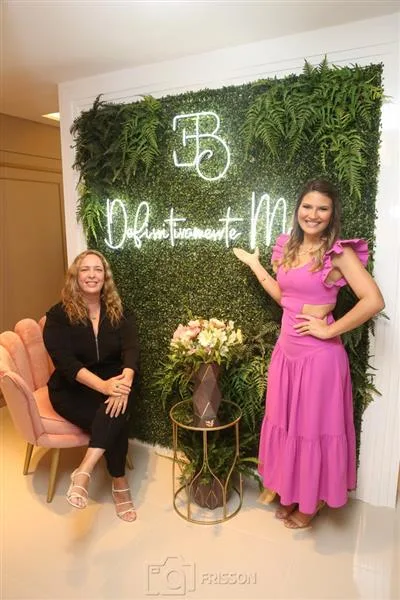 Ana Ximenes e Etianne Bartz