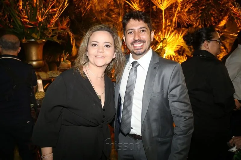 Amanda Arruda e Felipe Adjafre