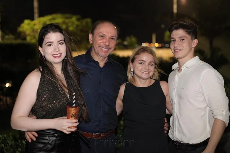 Alessandra, Edson, Maria Alison e Luis Gustavo Magalhaes