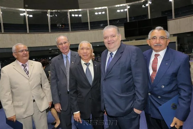 Antunes Teixeira, Antônio Marques, Airton Carneiro, Pedro Jorge Medeiros e José Julião