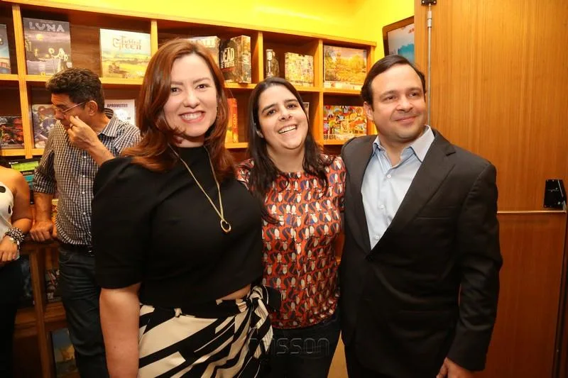 Aline, Fabiana e Igor Barroso