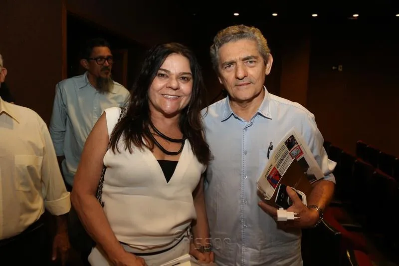 Aurila Carneiro e Régis Frota