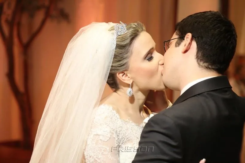 Beijo dos Noivos