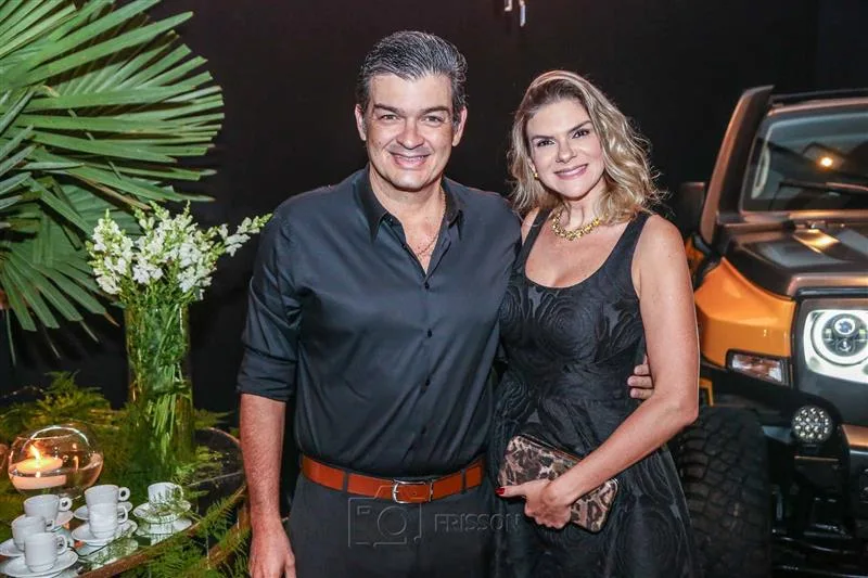 Andre Ribeiro e Milla Bruno