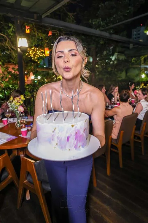 Ana Cândida Araújo