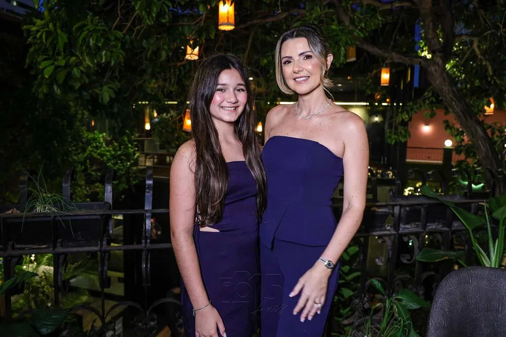 Ana Clara e Ana Cândida Araújo