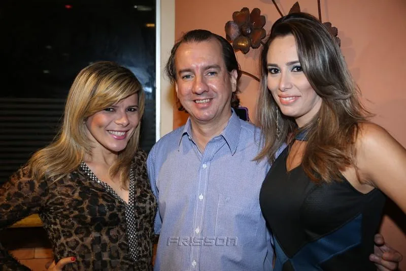 Alessandra Pires, Claudio Cabral e Kelly Martins