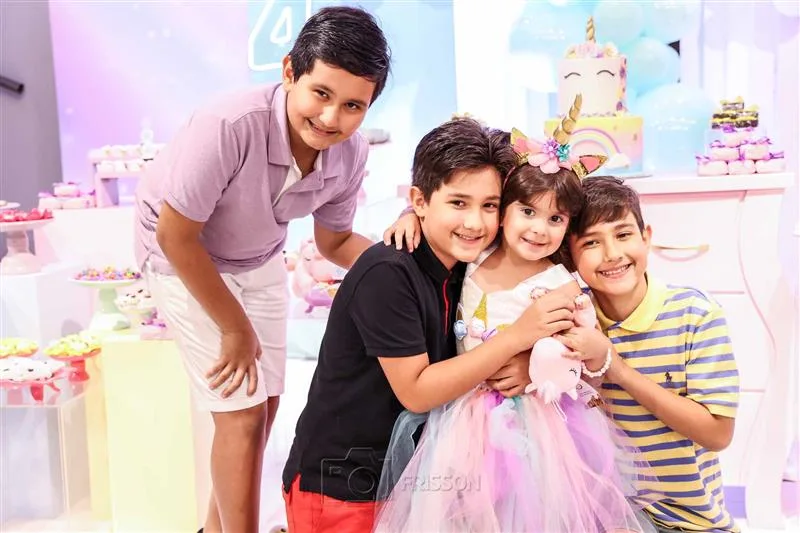 Caio, Lucas Macedo, Olivia Vieira e Levi Macedo