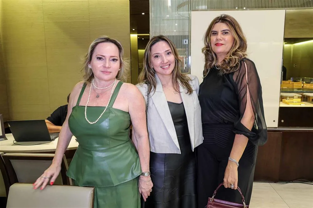 Aline Bayde, Erika Paiva e Eliana Ximenes