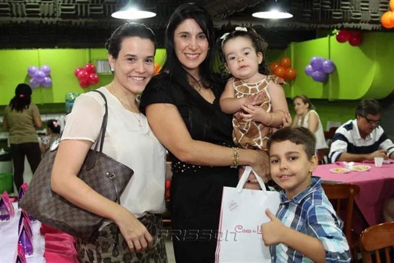 Carol, Maria Clara Moreira, Fernanda Miranda e Danile Moreira