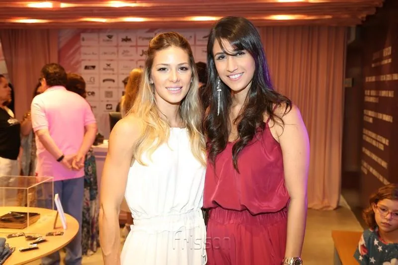 Bruna Waleska e Lia Quinderé