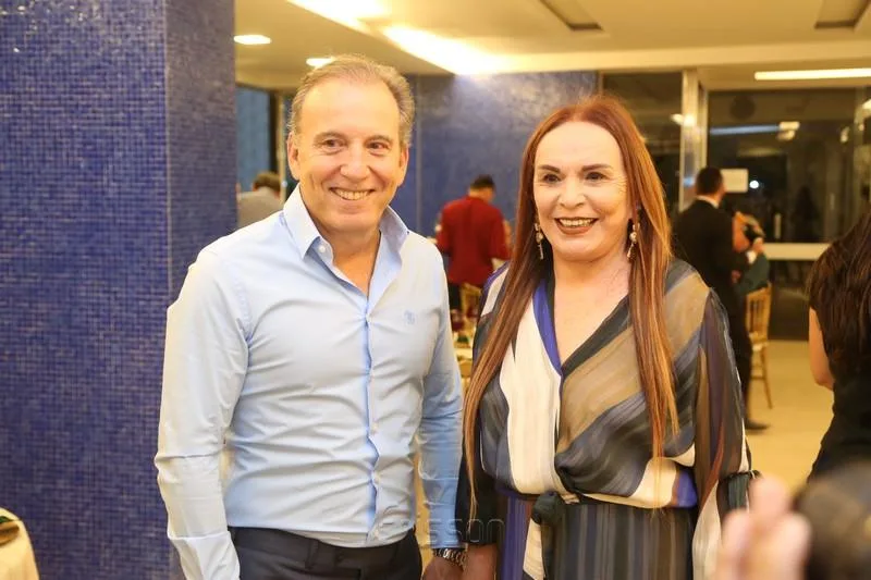 Binho Bezerra e Simone Bellin