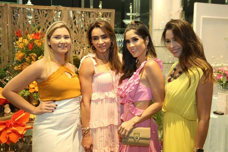 Ariadine Teles, Camila Quinderé, Manoela de Castro e Brenda Bernardo