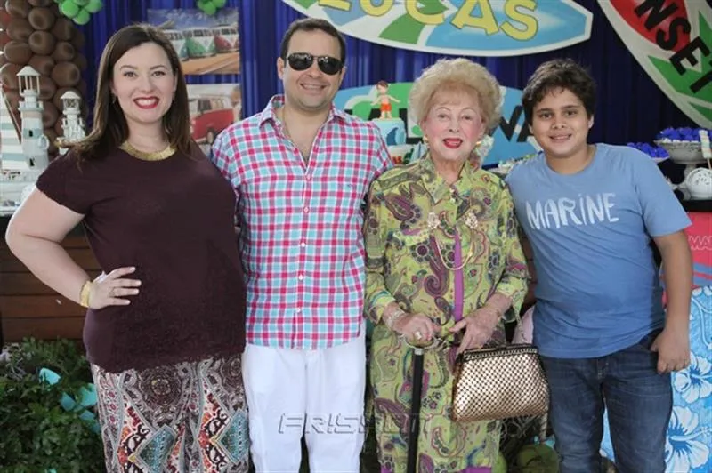 Aline, Igor Barroso, Yolanda Queiroz e Lucas Barroso