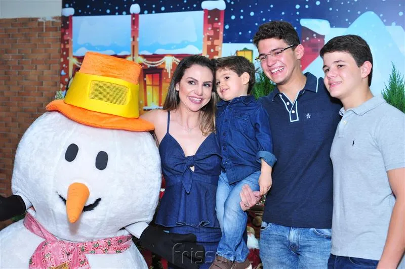 Adriana e Constantino, Otávio Queiroz Filho e Edson Queiroz Quarto