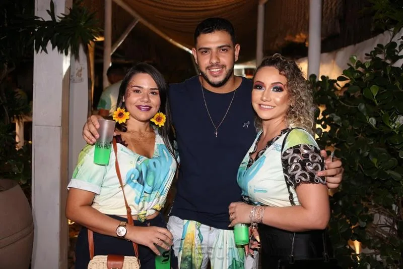 Andressa Freire, Luis Henrique e Vania Oliveira