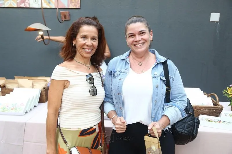 Adriana Pinto e Karla Moreira