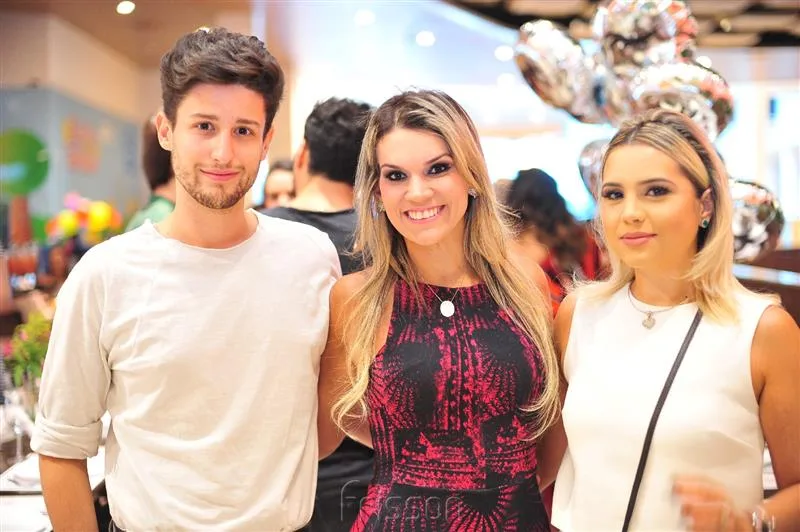 Daniel Sarmento, Pauliane Campos e Isangêla Coelho