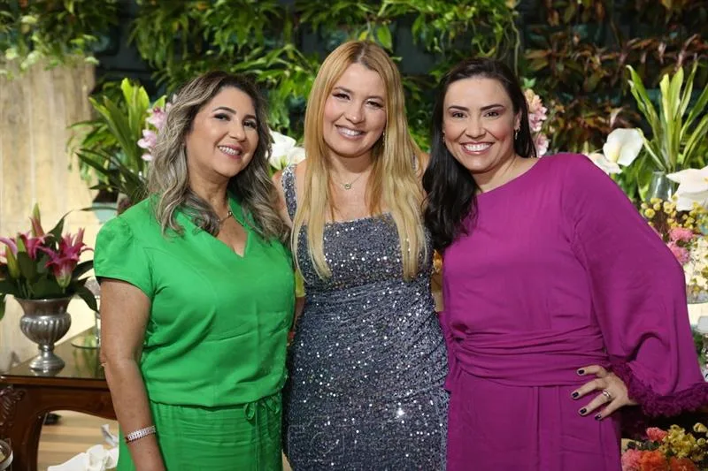 Albia Oliveira, Natália Varela e Karine Salun
