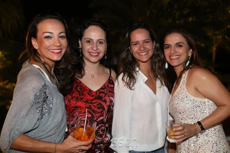 Carol Albuquerque, Tatiane Sirtoli, Raquel Felismino e Emanuelle Andrade