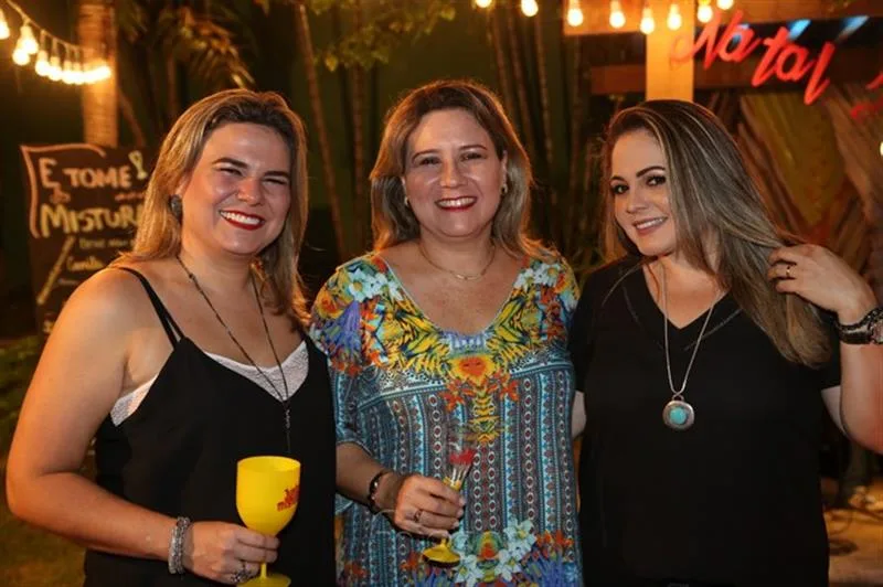 Clarissa Mota, Adriana Siqueira e Larissa Mota