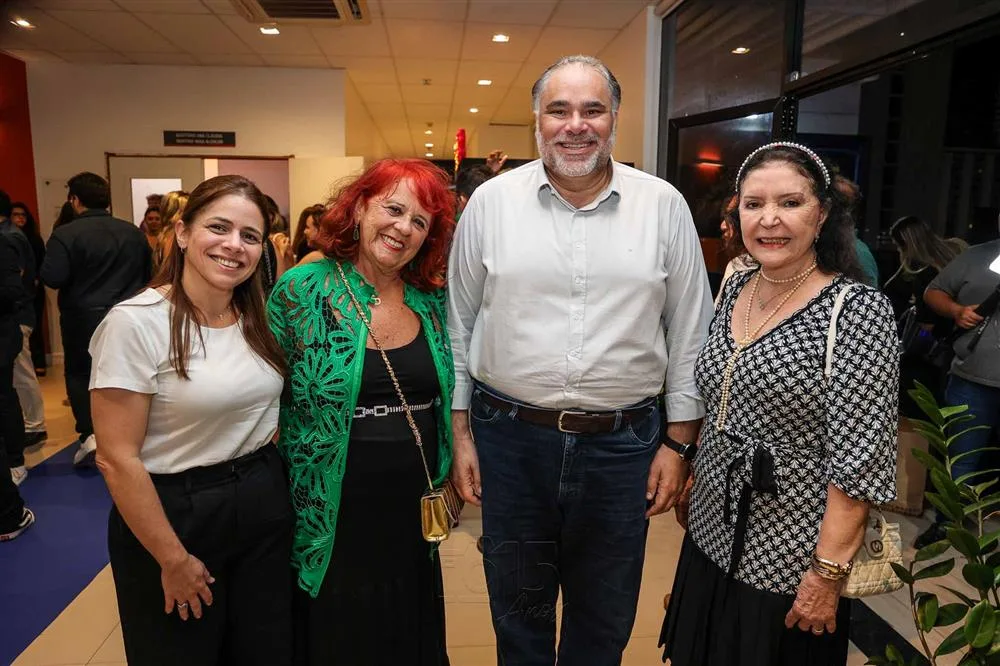 Juliana Bissonho, Fatima Duarte, Edson Ferreira e Celia Leite