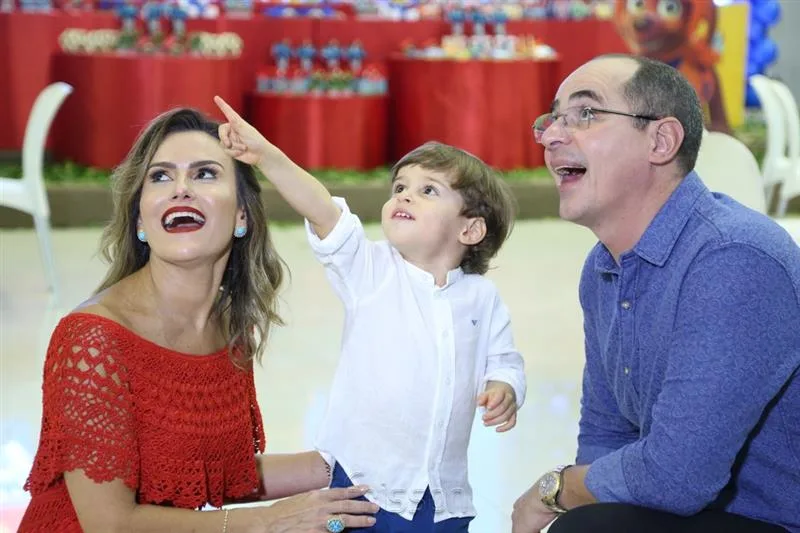 Camila, Daniel e Paulo Vieira