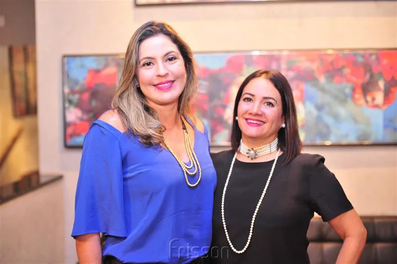 Debora Nibon e Cristina Simões