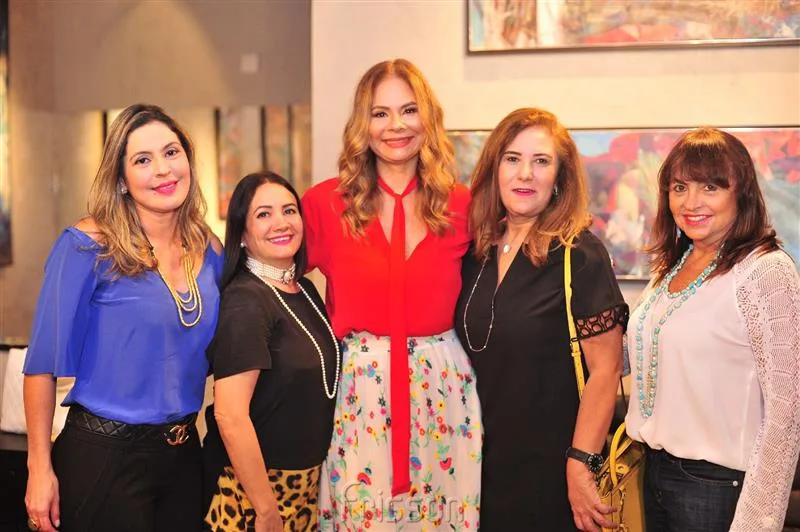 Debora Nibon, Cristina Simões, Milena Lima, Jória Araripe e Carmen Sinira