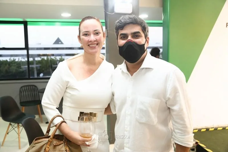 Débora Sombra e Queiroz filho