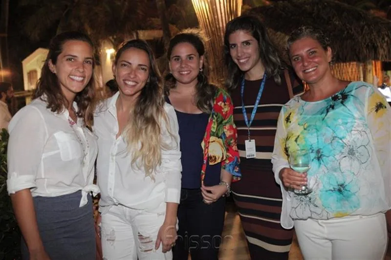 Alice Studart, Elis Mota, Andrea Tavora, Carol Benevides e Joyce Spina