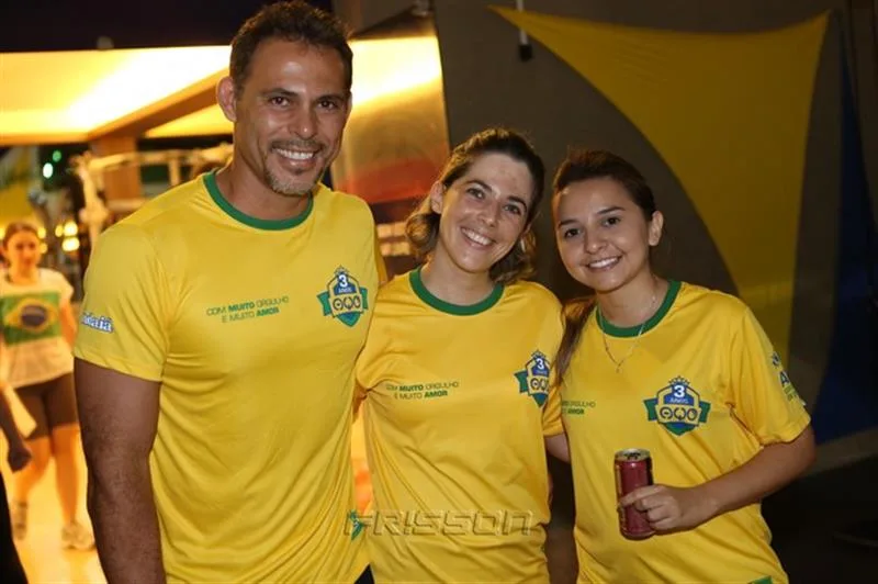 Elmer Calvis, Jeniffer Soares e Jordana Senna