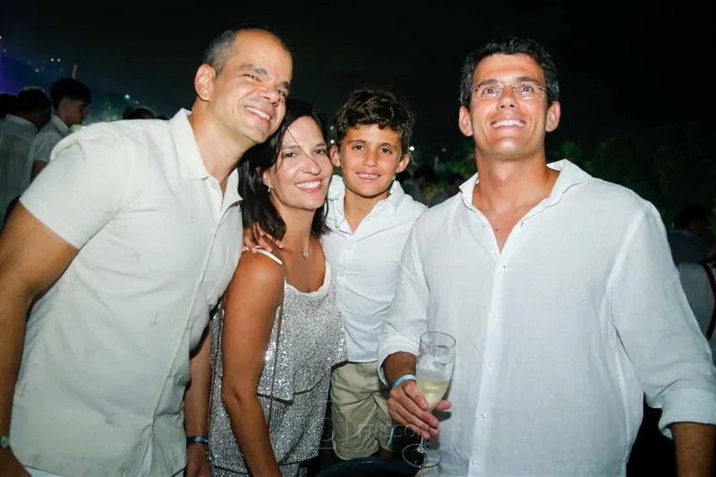 Antônio Gil, Bruna e Gustavo Maia e Leandro Abreu