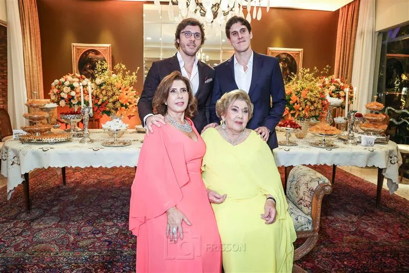Aloisio, Marcelo, Regina e Consuelo Dias Branco